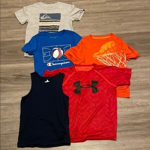 Boys t-shirt bundle sizes 5-6 & 7